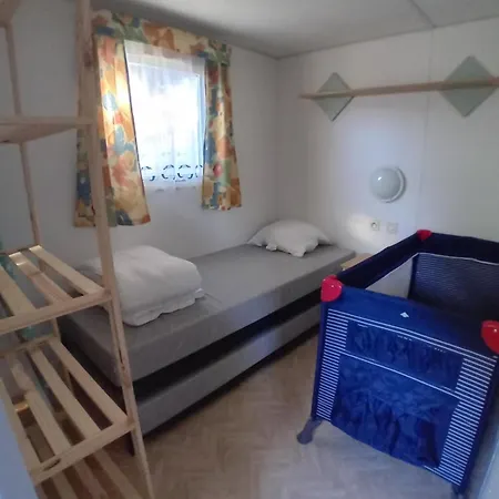 Mobil Bord De Les Tamaris * سان بيار دو أوليرون